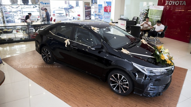 Đắt hơn 166 triệu Đồng so với Mazda3, Toyota Corolla Altis 2.0V Sport có gì để cạnh tranh?