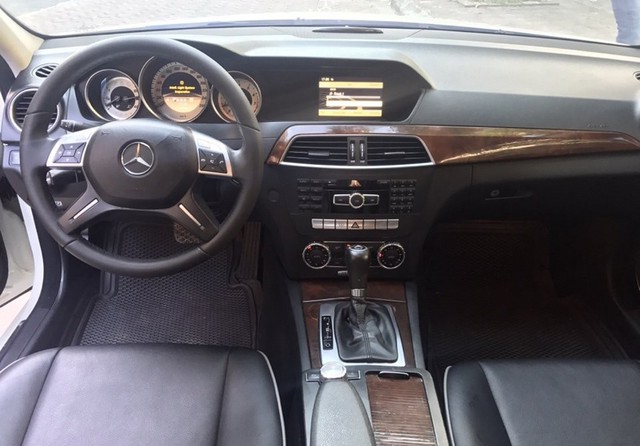 Mercedes C250 cũ lăn bánh 68.000km rao bán giá 765 triệu đồng - Ảnh 4.