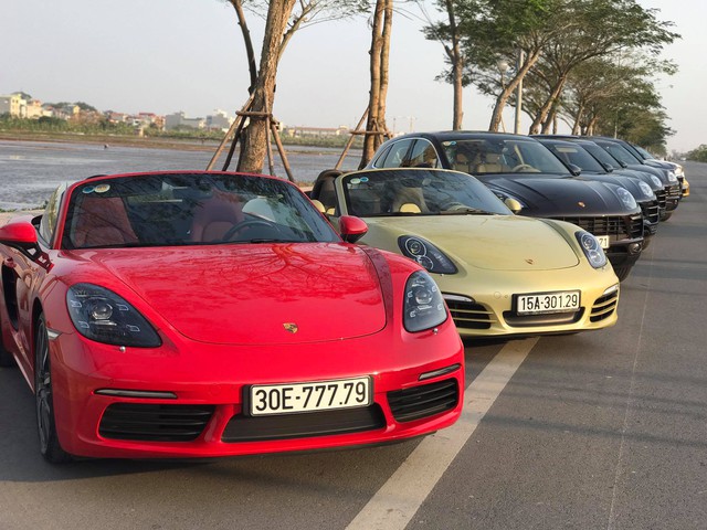 Dàn xe Porsche sang chảnh tập trung tại Hà Nội vào ngày cuối tuần - Ảnh 2.
