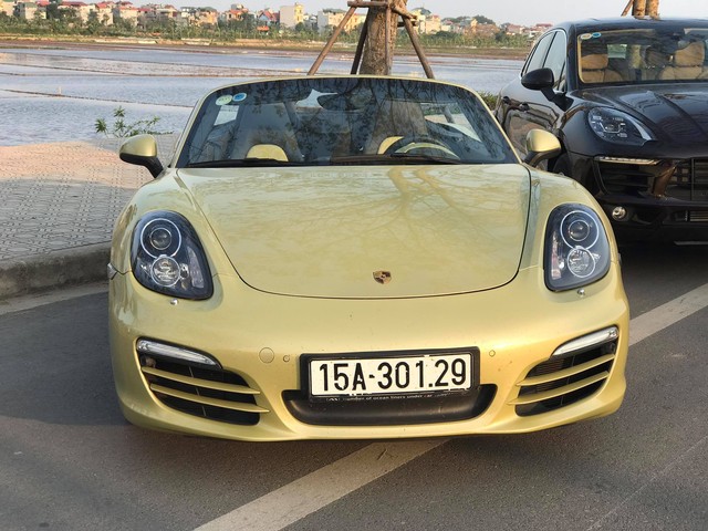 Dàn xe Porsche sang chảnh tập trung tại Hà Nội vào ngày cuối tuần - Ảnh 11. Dàn xe Porsche sang chảnh tập trung tại Hà Nội vào ngày cuối tuần - Ảnh 11.
