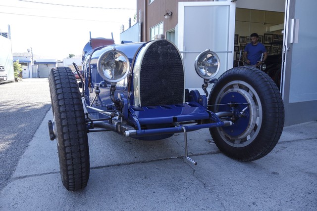 Gặp gỡ bản sao giá hơn 5 tỉ của siêu phẩm Bugatti Type 35 - Ảnh 6.