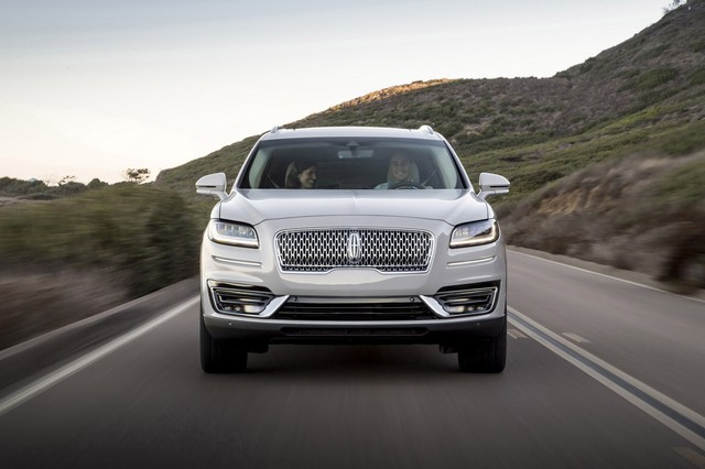 Lincoln ra mắt SUV mới với cách đặt tên khác biệt - Ảnh 2.