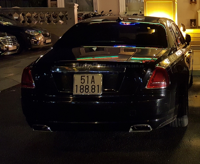Rolls-Royce Wraith 19 tỷ Đồng của Phan Thành tái xuất trên phố  - Ảnh 12.