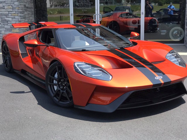 Siêu xe kén khách Ford GT thế hệ mới đặt chân đến Mỹ - Ảnh 1.