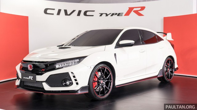 Honda Civic Type R 2017 vừa ra mắt Malaysia đã vượt doanh số mong đợi