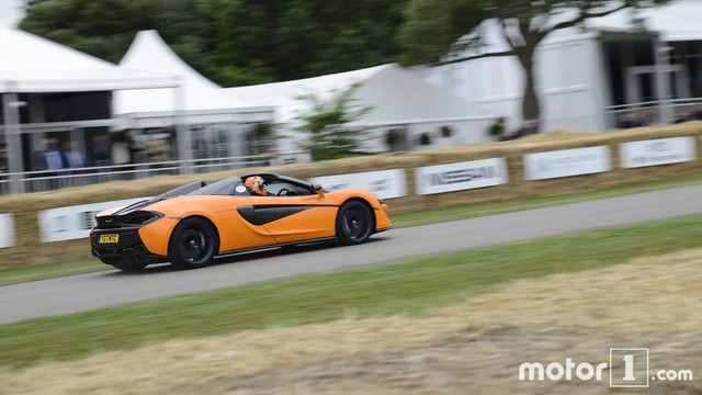 McLaren 570S mui trần chính thức trình làng tại lễ hội Goodwood - Ảnh 16.
