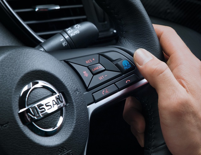 Nissan X-Trail 2017 với công nghệ cao hơn có giá chưa đến 500 triệu Đồng tại Nhật Bản - Ảnh 10.