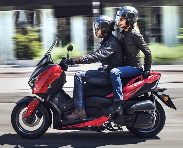 Xe tay ga Yamaha X-Max 125 đời mới được trang bị an toàn hơn - Ảnh 2.