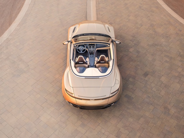 Cận cảnh vẻ đẹp xuất sắc của xe mui trần Aston Martin DB11 Volante mới - Ảnh 12.