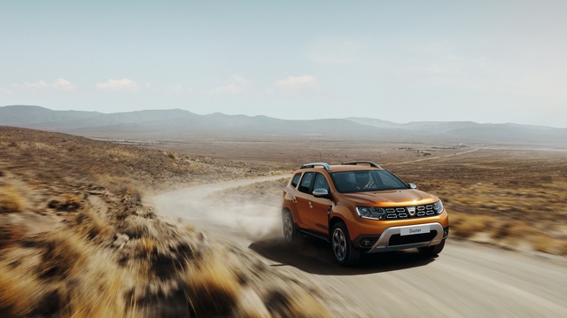 Hé lộ những hình ảnh đầu tiên của SUV giá rẻ Dacia Duster 2018