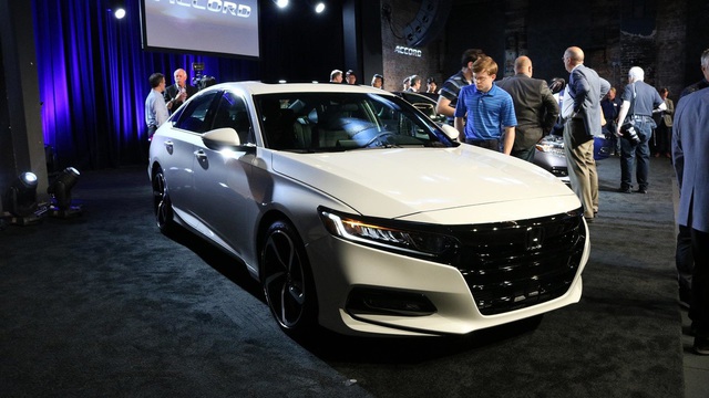 6 điều cần biết thêm về Honda Accord 2018 mới ra mắt
