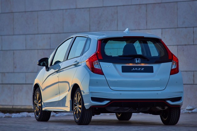 Honda Jazz vừa ra mắt Việt Nam sẽ được giới thiệu tại châu Âu vào tháng 9 - Ảnh 5. Honda Jazz vừa ra mắt Việt Nam sẽ được giới thiệu tại châu Âu vào tháng 9 - Ảnh 5.