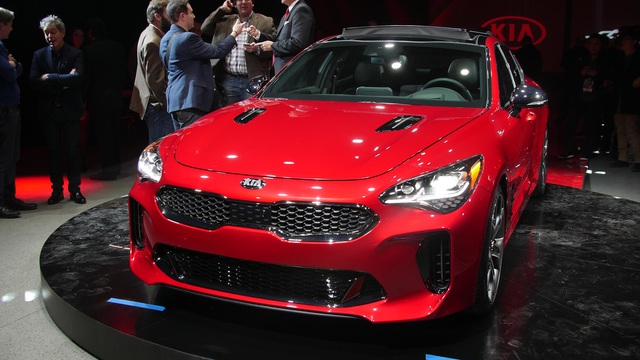 13 sự thật khác về xe thể thao Kia Stinger 2018