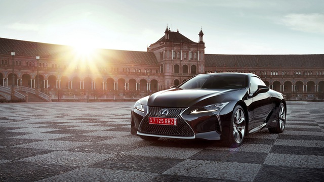 Xe sang Lexus LC Coupe 2018 được chốt giá từ 2,1 tỷ Đồng