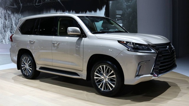 Ảnh thực tế Lexus LX570 phiên bản 5 chỗ ngồi vừa ra mắt - Ảnh 4.