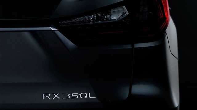 Lexus RX 7 chỗ sẽ ra mắt vào cuối tháng này