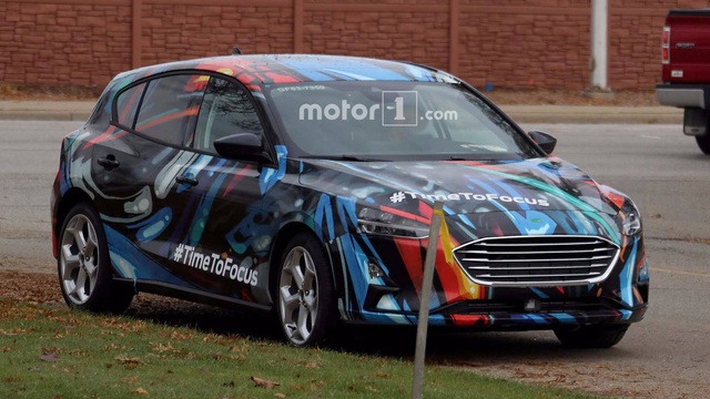 Ford Focus thế hệ mới lộ diện trên phố