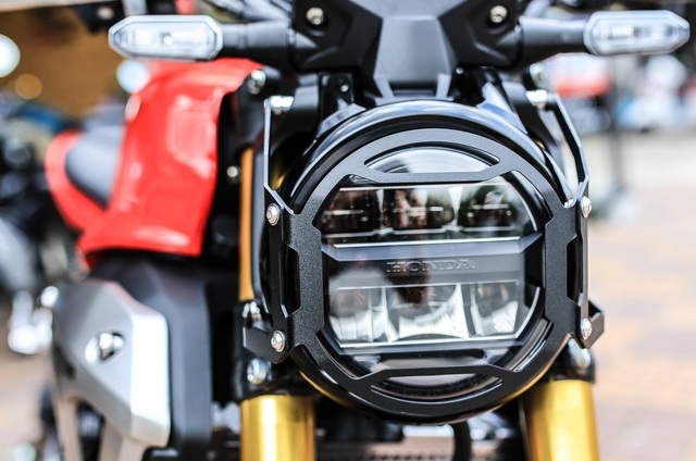 Sướng mắt với Honda CB150R ExMotion chi chít đồ độ - Ảnh 2.