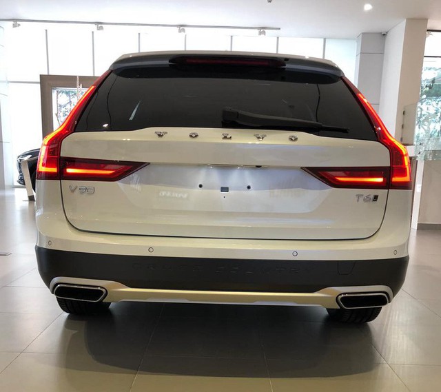 Wagon hạng sang Volvo V90 2018 đầu tiên về Việt Nam, chưa có giá bán - Ảnh 6. Wagon hạng sang Volvo V90 2018 đầu tiên về Việt Nam, chưa có giá bán - Ảnh 6.