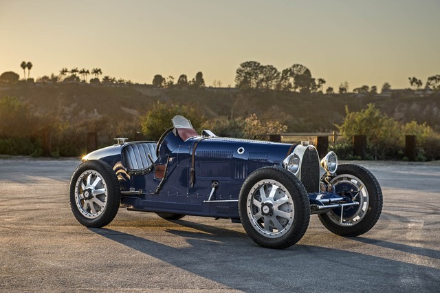 Gặp gỡ bản sao giá hơn 5 tỉ của siêu phẩm Bugatti Type 35 - Ảnh 1.