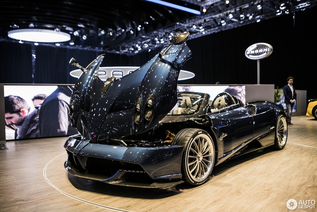 Ngắm Pagani Huayra mui trần bằng xương bằng thịt tại triển lãm Geneva 2017 - Ảnh 10.