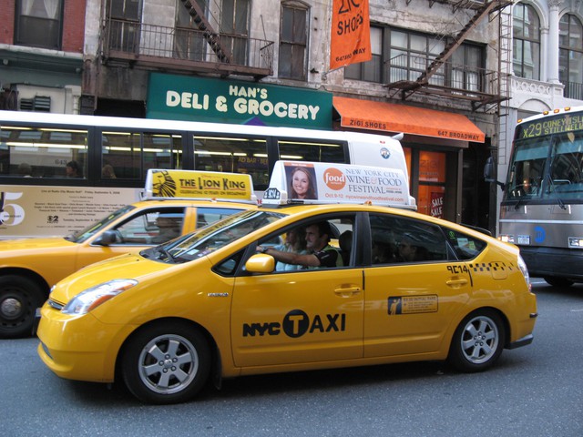 Khám phá các dòng taxi vòng quanh thế giới - Ảnh 3.