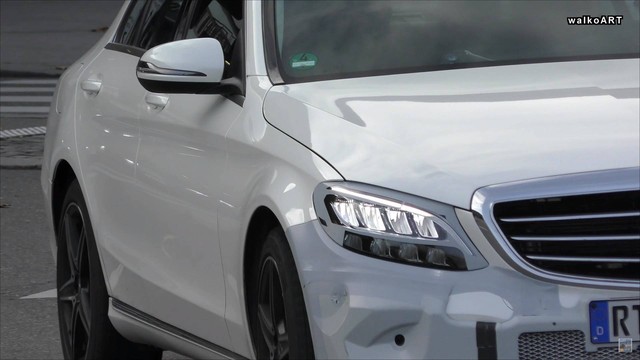 Mercedes-Benz C-Class phiên bản mới lộ ảnh chạy thử phiên bản gần sản xuất - Ảnh 3.
