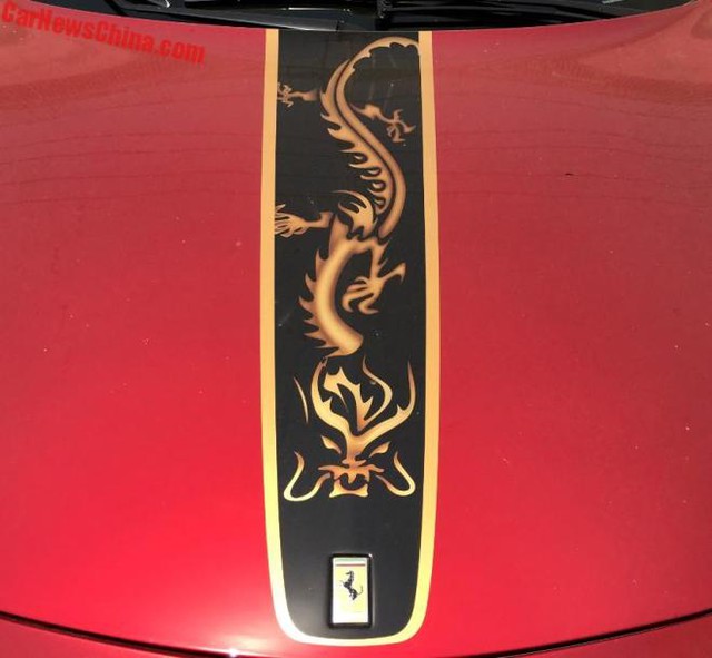 Hàng hiếm Ferrari 458 Italia phiên bản rồng phủ bụi tại Trung Quốc - Ảnh 4.