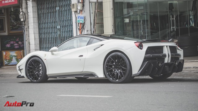 Chiêm ngưỡng gói độ hơn 1 tỷ đồng trên Ferrari 488 GTB tại Việt Nam - Ảnh 2. Chiêm ngưỡng gói độ hơn 1 tỷ đồng trên Ferrari 488 GTB tại Việt Nam - Ảnh 2.