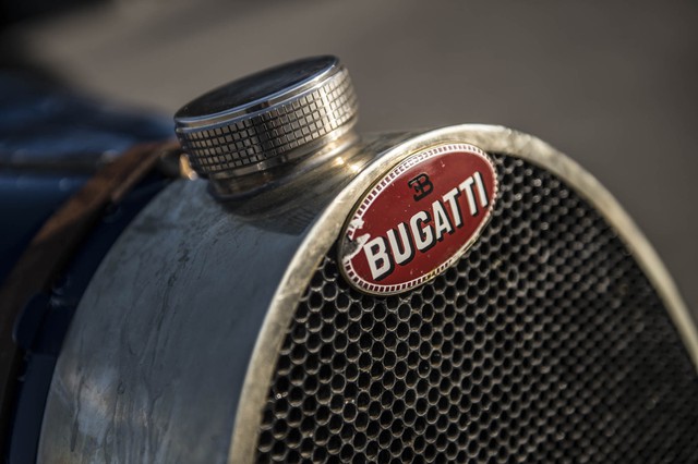 Gặp gỡ bản sao giá hơn 5 tỉ của siêu phẩm Bugatti Type 35 - Ảnh 3.