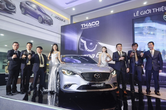 Thách thức Toyota Camry, Mazda6 mới ra mắt với giá 975 triệu Đồng - Ảnh 6.