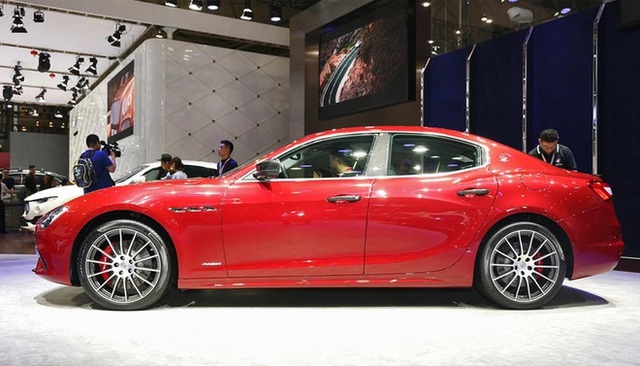 Vén màn sedan hạng sang Maserati Ghibli 2018 với giá từ 3,16 tỷ Đồng - Ảnh 6.