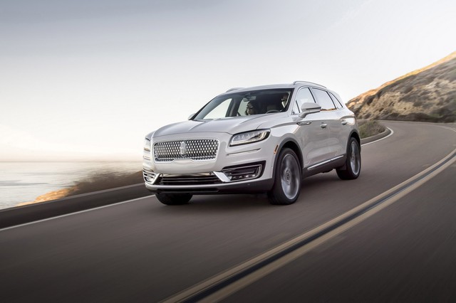 Lincoln ra mắt SUV mới với cách đặt tên khác biệt - Ảnh 1. Lincoln ra mắt SUV mới với cách đặt tên khác biệt - Ảnh 1.