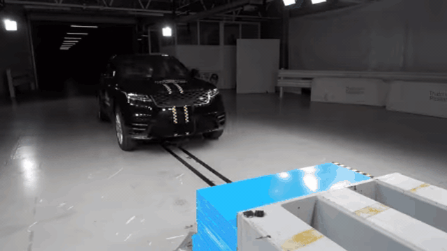 Bị tai nạn trên Range Rover Velar sẽ như thế nào?
