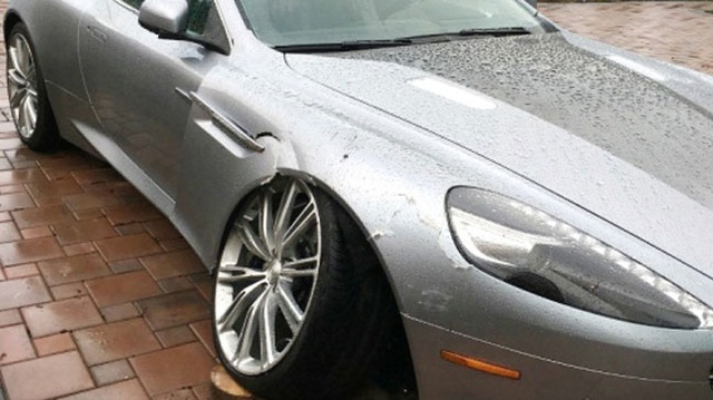 Nữ đại gia chê chi phí sửa chữa Aston Martin DB9 quá đắt