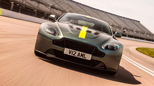 Aston Martin Vantage AMR - Tầm cao mới của hãng siêu xe Anh quốc - Ảnh 2.