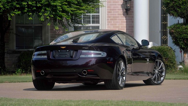 Ngất ngây với bộ áo màu thạch anh tím của Aston Martin Virage phiên bản Rồng chuẩn bị đấu giá - Ảnh 6.