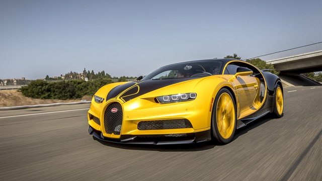 Hé lộ bộ sưu tập siêu xe cực "khủng" của chủ nhân chiếc Bugatti Chiron đang gây xôn xao mạng xã hội