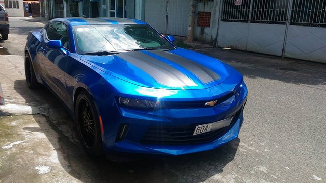 Tay chơi Đồng Nai tậu Chevrolet Camaro 2017 trị giá 2,7 tỷ Đồng