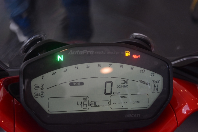 Cận cảnh Ducati SuperSport 2017 phiên bản S có giá 571 triệu Đồng - Ảnh 17.