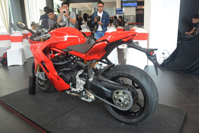 Cận cảnh Ducati SuperSport 2017 phiên bản S có giá 571 triệu Đồng - Ảnh 10.