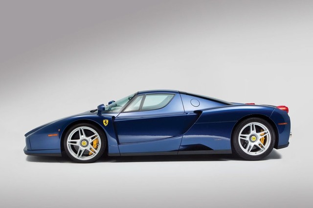 Hàng hiếm Ferrari Enzo với màu sơn cực độc được bán với giá 53,6 tỷ Đồng - Ảnh 2.