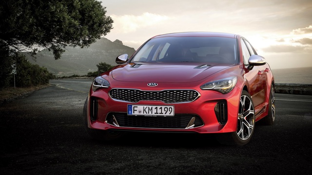 Stinger 2018 - Xe thể thao đầu tiên của Kia, cạnh tranh BMW 3-Series