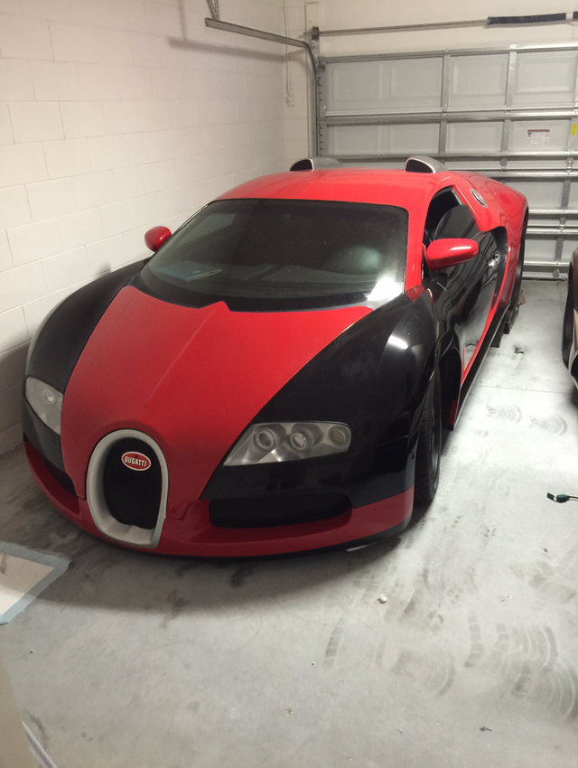 Bản sao Bugatti Veyron có giá bán khóc thét - Ảnh 1.