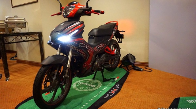 Cận cảnh xe côn tay Benelli RFS150i - đối thủ mới của Yamaha Exciter 150