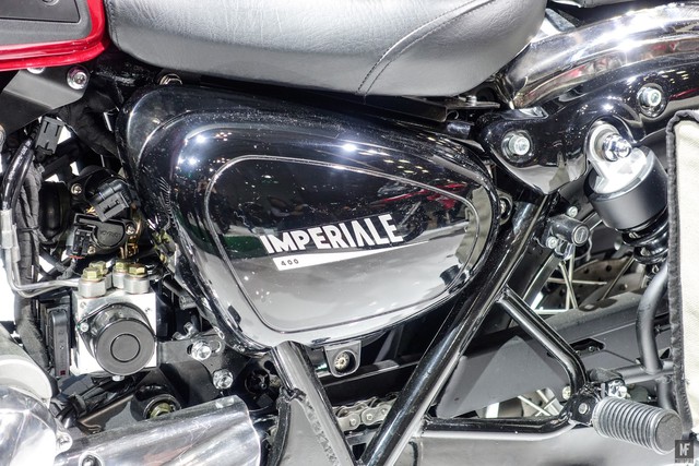 Benelli Imperiale 400 - Xe cruiser cho những người thích phong cách cổ điển - Ảnh 7. Benelli Imperiale 400 - Xe cruiser cho những người thích phong cách cổ điển - Ảnh 7.