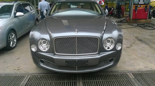 Bentley Mulsanne độ mâm khủng tại Hà thành - Ảnh 3.