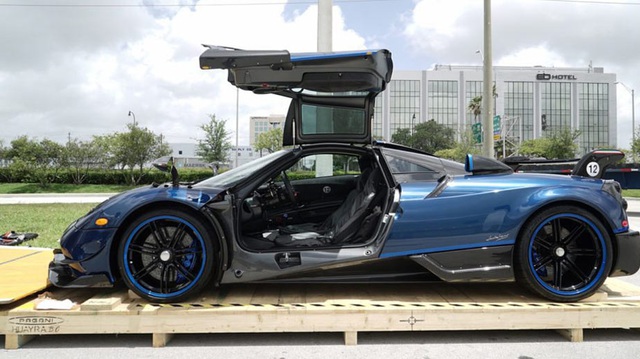 Kris Singh tiếp tục tậu siêu xe hàng hiếm Pagani Huayra BC trị giá 57 tỷ Đồng