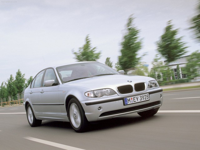 BMW 3-Series 12 năm tuổi rao bán giá 270 triệu đồng tại Hà Nội - Ảnh 8.