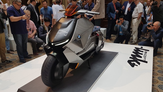 BMW Concept Link - Scooter nhưng tiện nghi như ô tô